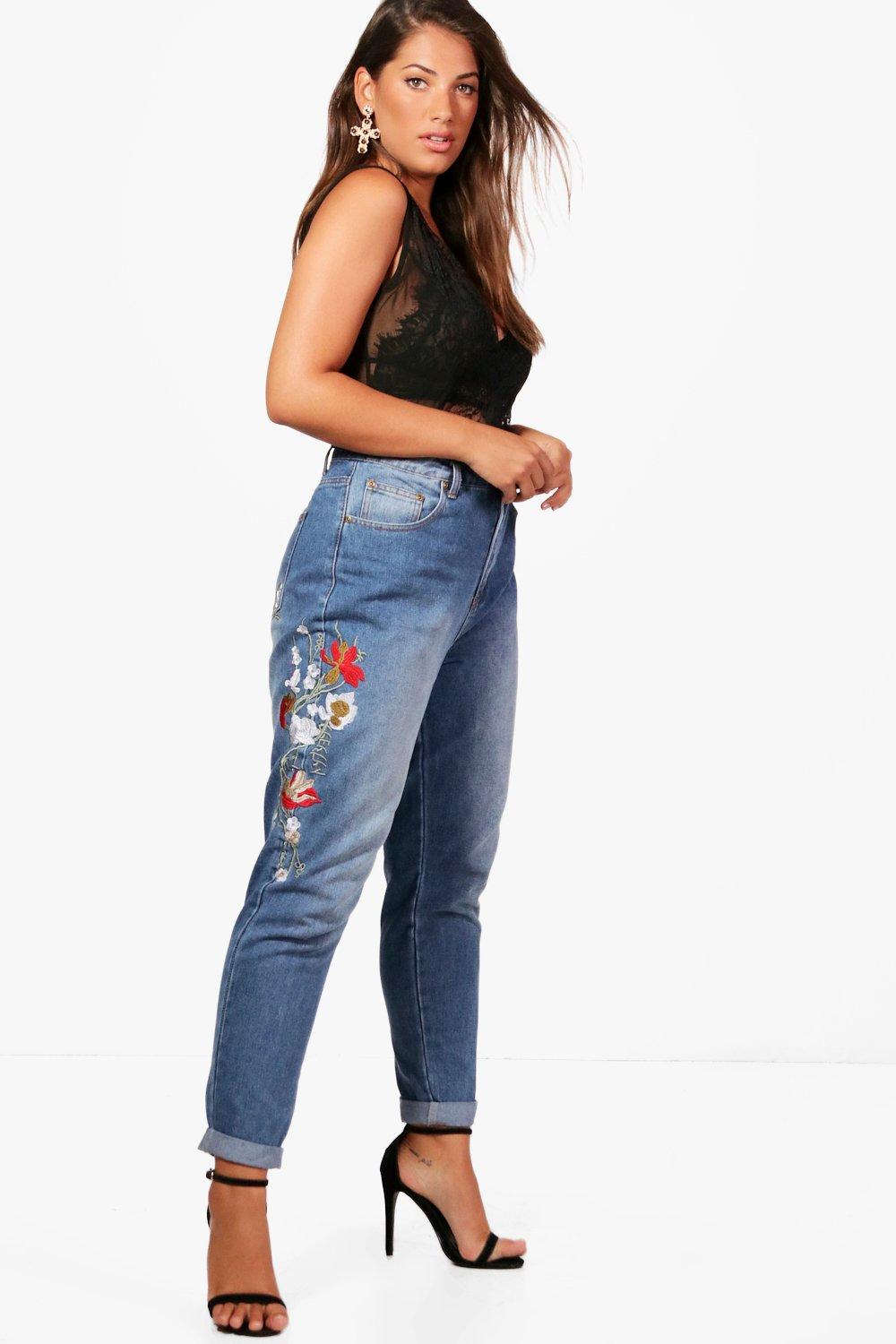 Jeans con hot sale fiori ricamati